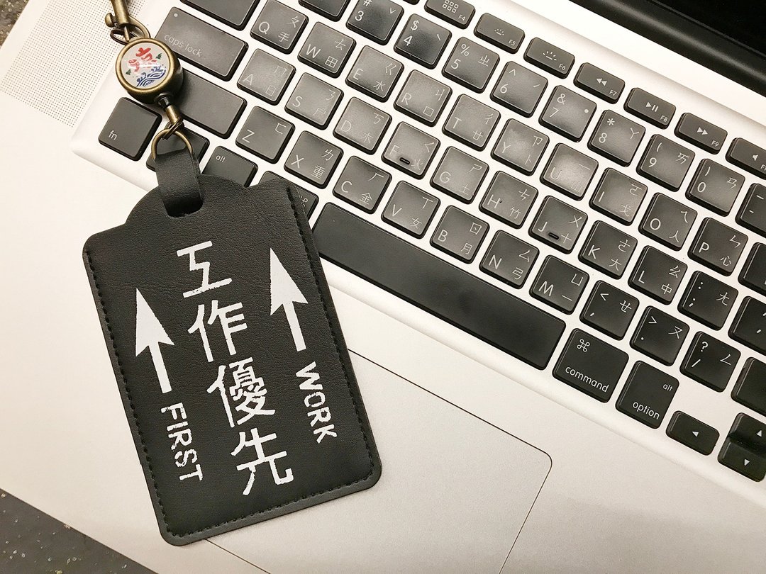 YOYO card case 伸缩证件套(直式)-工作优先 礼物推荐 - 证件套/卡套 - 人造皮革 黑色