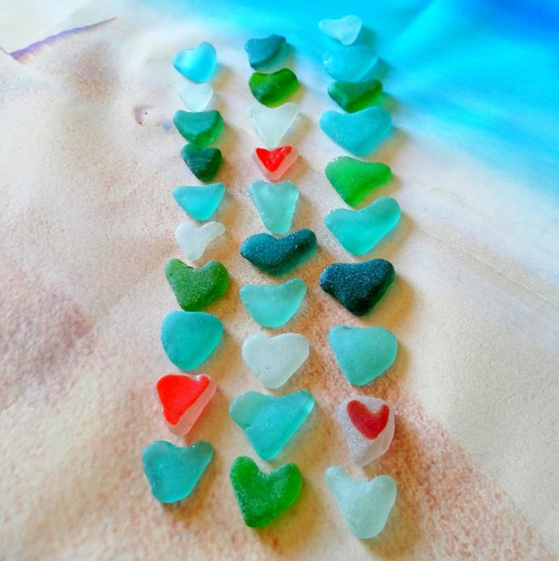 Genuine Sea glass Hearts for Sea glass jewelry.Sea glass bulk Set 10 pcs - 陶艺 - 玻璃 多色
