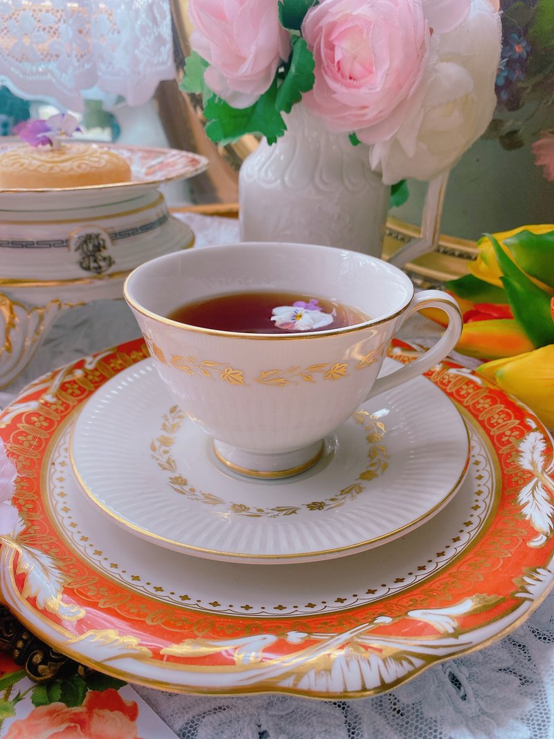 英国骨瓷 wedgwood 集团 Royal Doulton 花茶杯两件组 库存品 - 茶具/茶杯 - 瓷 金色