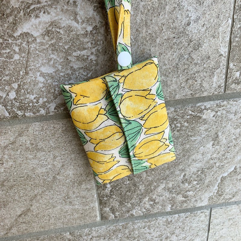 郁金香 | 面纸夹/口罩收纳夹/付挂绳 - 手拿包 - 棉．麻 多色