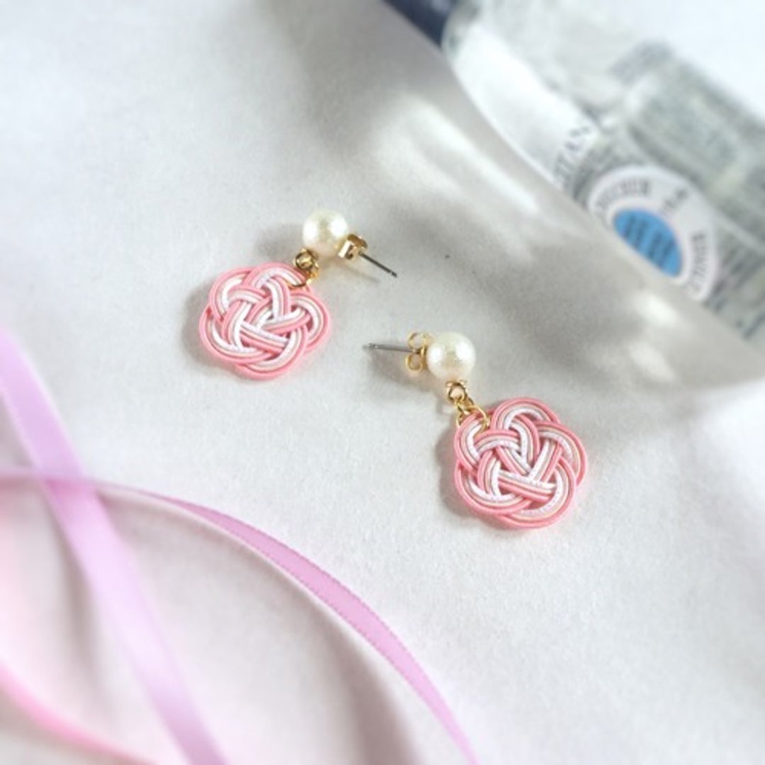 Cotton pearl and cherry blossom mizuhiki earrings - 耳环/耳夹 - 其他材质 粉红色