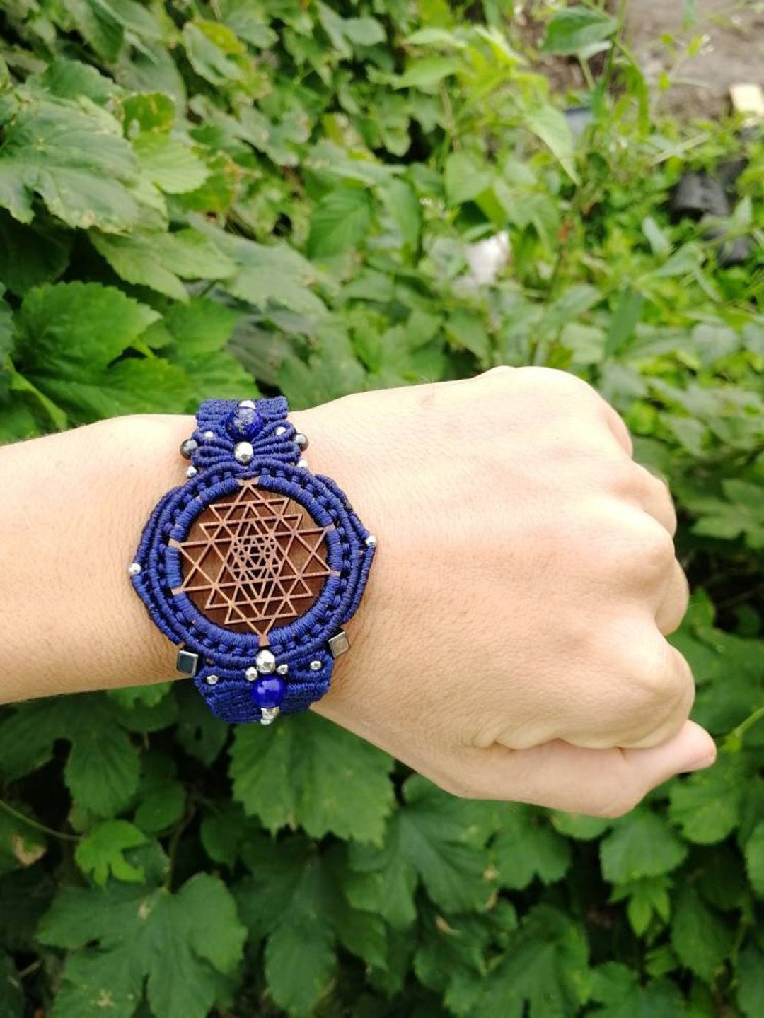 Sri Yantra Watch bracelet macrame Blue - 手链/手环 - 木头 蓝色