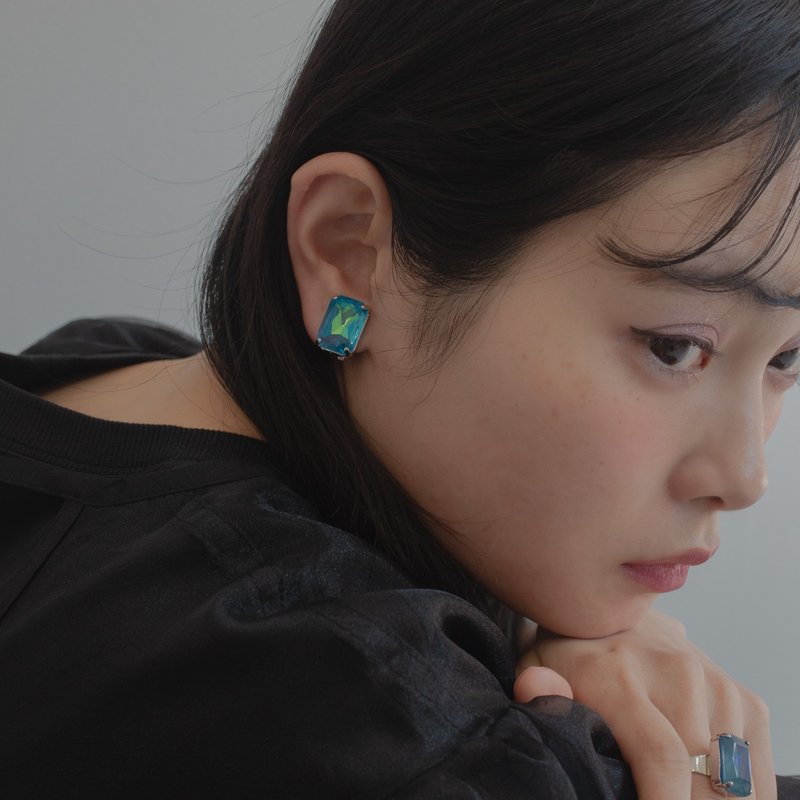 Aurora Pale Blue Clip-On - 耳环/耳夹 - 玻璃 蓝色