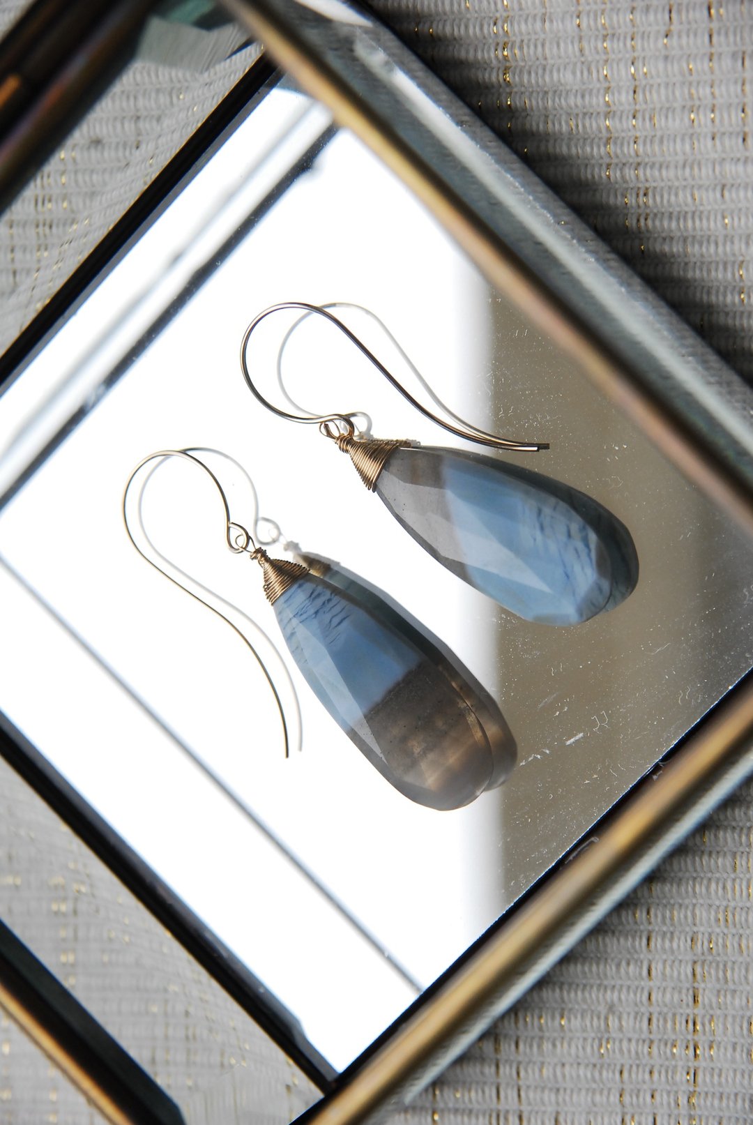 Larger Blue Opal Earrings no.6 14 kgf - 耳环/耳夹 - 半宝石 蓝色