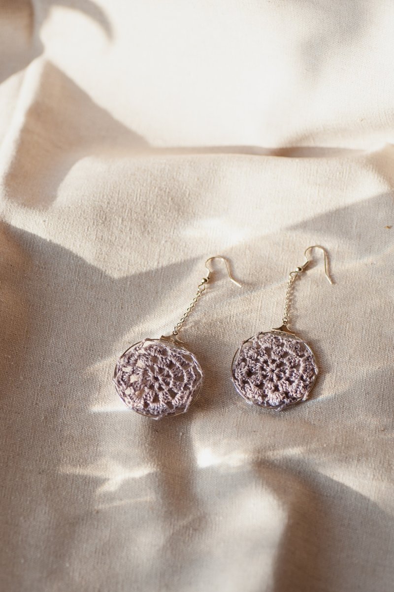 长垂式鈎织圆圈耳环 | 烟紫 - 耳环/耳夹 - 绣线 