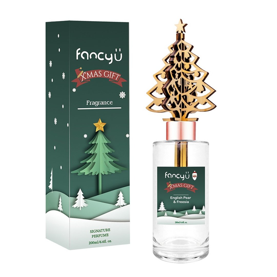 FANCY U 圣诞树限定款扩香瓶 200ml-英国梨小苍兰 - 香薰/精油/线香 - 精油 绿色