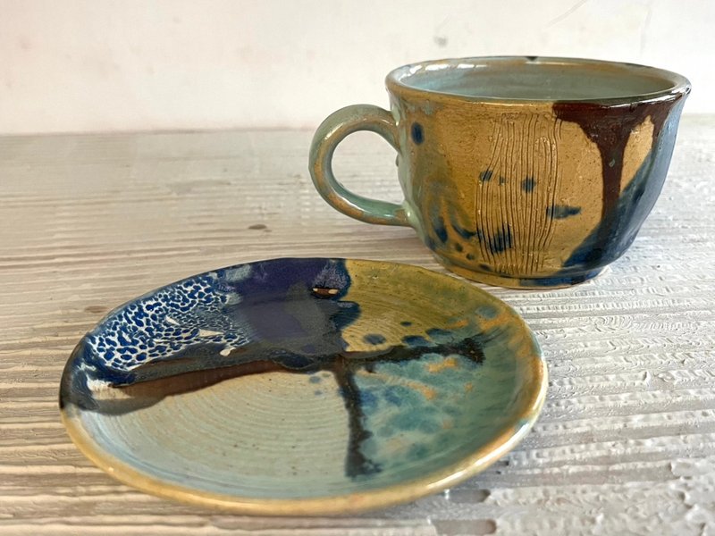 缘釉咖啡杯盘组(售完再制款)_陶器马克杯 - 咖啡杯/马克杯 - 陶 蓝色