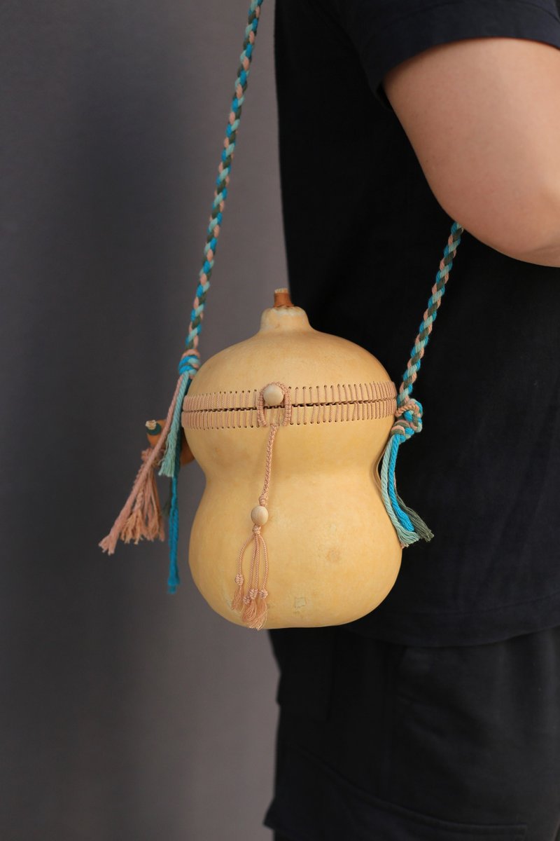 No.8-原創 & 天然大号葫芦斜挎包 | 全手工藏式编绳 | 一物一图 - 侧背包/斜挎包 - 植物．花 多色