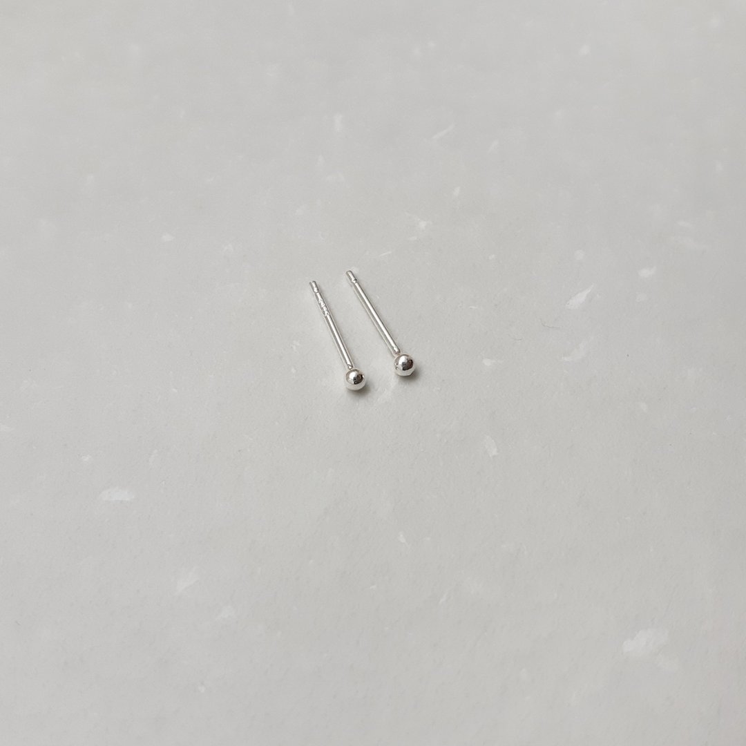 纯银 超迷你圆头耳针 耳棒 耳环 (一对) - 耳环/耳夹 - 其他金属 银色