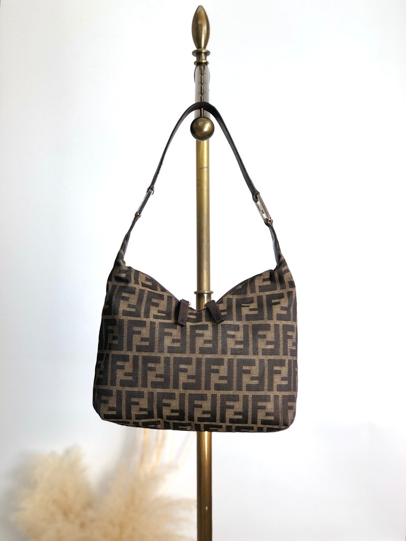 【日本直送，品牌二手包】FENDI ZUCCA 单肩包，棕提花流浪包，复古 y8i6bp - 侧背包/斜挎包 - 棉．麻 咖啡色