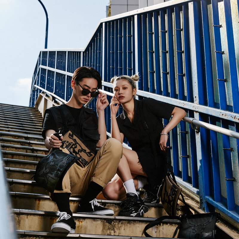 ORIBAGU 折纸包_黑公鹿头骨 贴身小包 - 侧背包/斜挎包 - 其他人造纤维 黑色