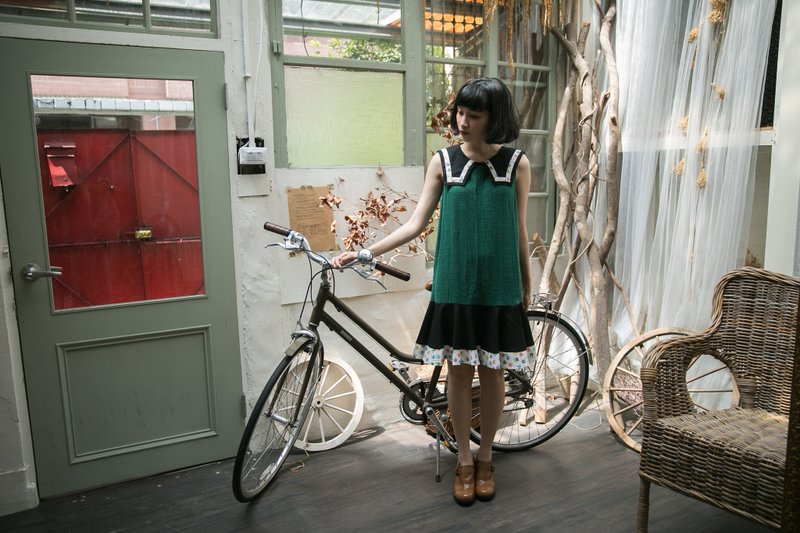 马克是好棒棒乖学生 竹节棉拼接棉麻和可爱小兔无袖洋装 - 洋装/连衣裙 - 棉．麻 绿色