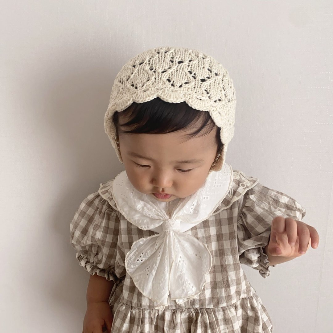 像围巾一样的围嘴 STAIF eyelet lace off-white - 围嘴/口水巾 - 棉．麻 