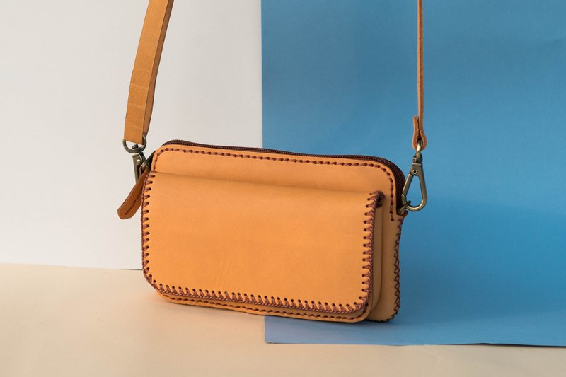MINIMAL HANDMADE LEATHER BAG-CREAM - 侧背包/斜挎包 - 真皮 黄色