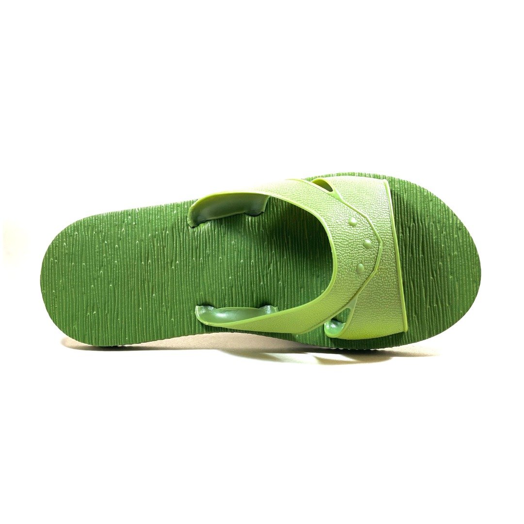 台湾日常 | 室内外两用超轻材质蓝白拖鞋 防水实穿耐久 海松绿 - 室内拖鞋 - 橡胶 绿色