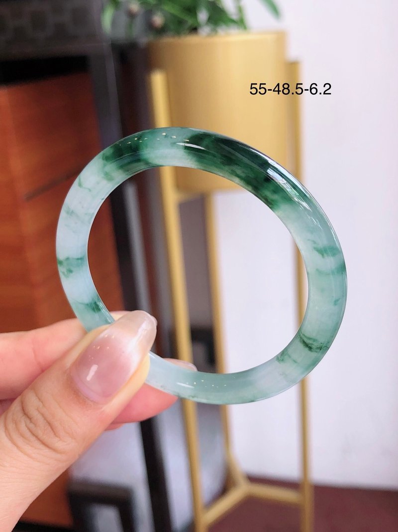 冰种翡翠天然翡翠玉镯 A玉手镯 玉鈪 • 冰种飘花翡翠圆镯 - 手链/手环 - 玉石 绿色