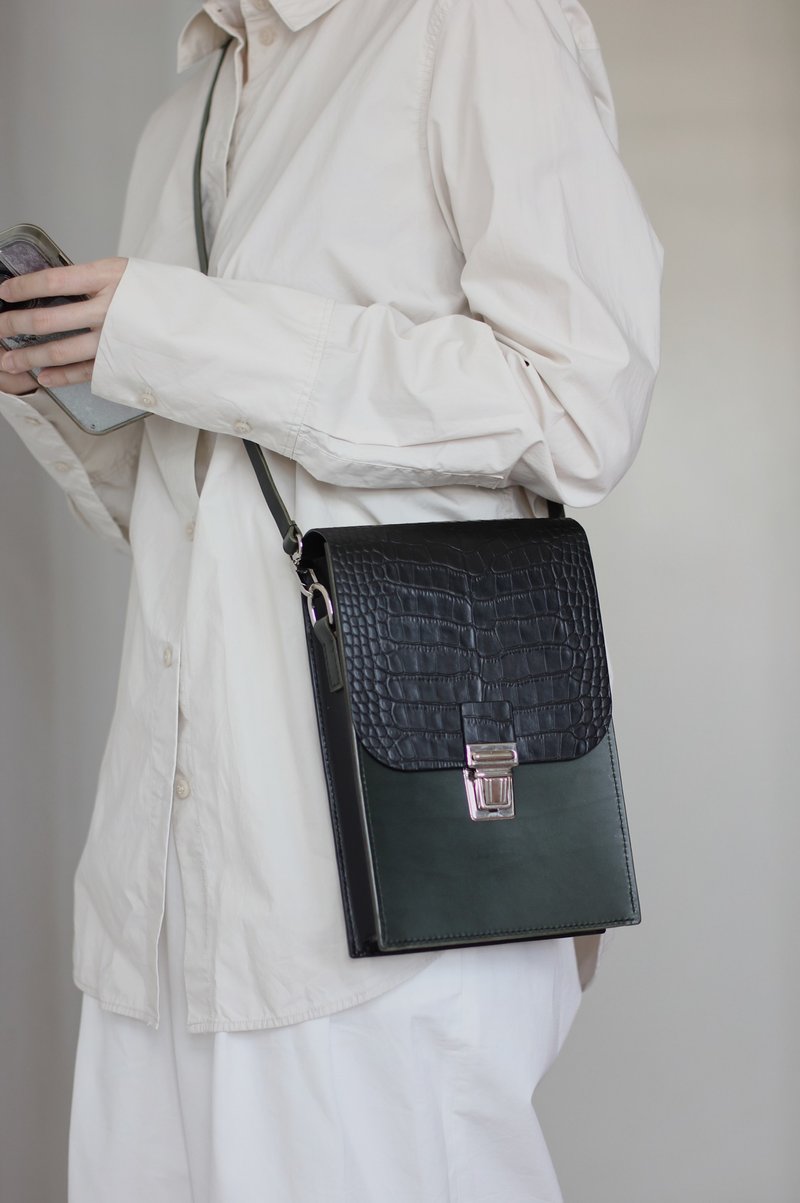 手工手缝黑色鳄鱼纹暗绿色植鞣真皮背包 - 手提包/手提袋 - 真皮 黑色