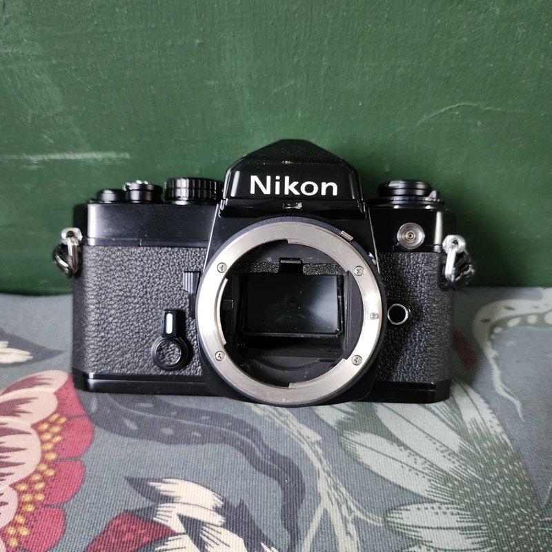 专业相机店 Nikon FE 底片单眼相机  SLR(保固 30 天) - 相机 - 其他金属 黑色