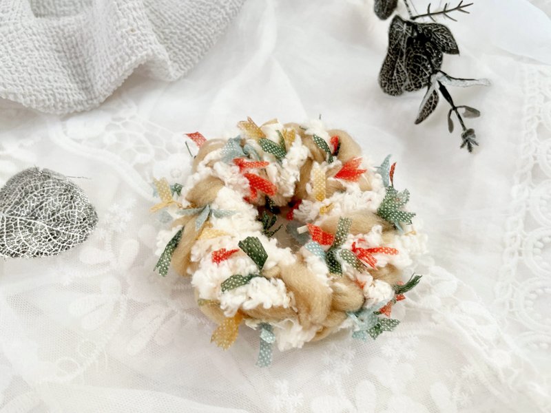 手工编织大肠圈/甜甜圈大肠发圈毛线发圈 发束 发饰 头饰猪肠圈 - 发饰 - 其他材质 卡其色