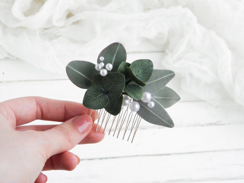 Pearl greenery hair comb eucalyptus Bridal hair piece floral headpiece - 发饰 - 其他材质 白色