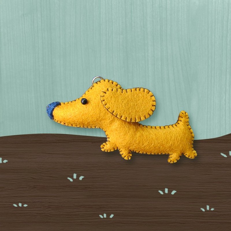 手工不织布吊饰钥匙圈 _ 俏皮腊肠狗 - 钥匙链/钥匙包 - 聚酯纤维 咖啡色