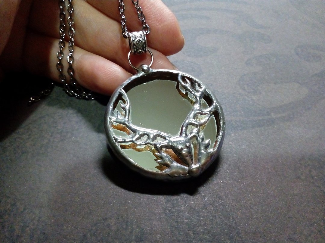 Glass deer mirror pendant. Deer antler necklace. tin solderd glass necklace. - 项链 - 玻璃 透明