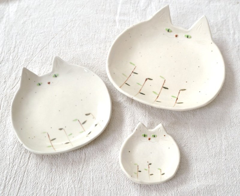 Grassy cat dish (large, medium, small) 3 pieces set - 浅碟/小碟子 - 陶 