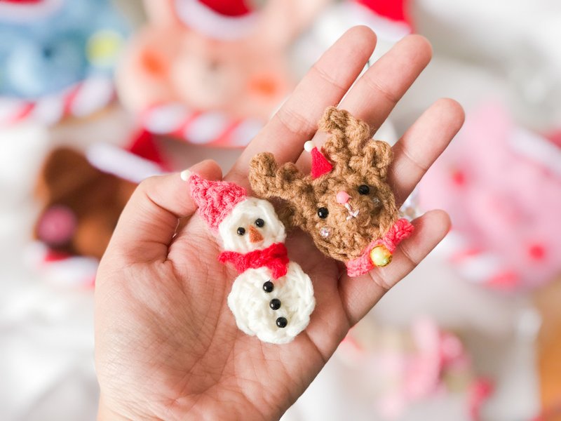 Handmade brooch : Christmas theme - 胸针 - 棉．麻 咖啡色