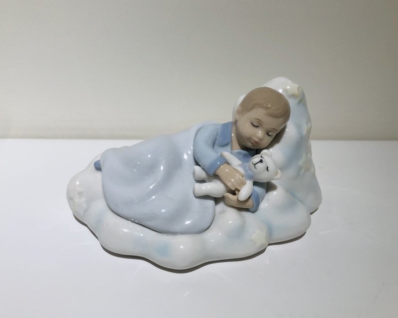 手工绘制 陶瓷 睡眠疗愈小物 卧室 装饰摆件 限量 浅蓝云朵男孩款 - 摆饰 - 瓷 蓝色