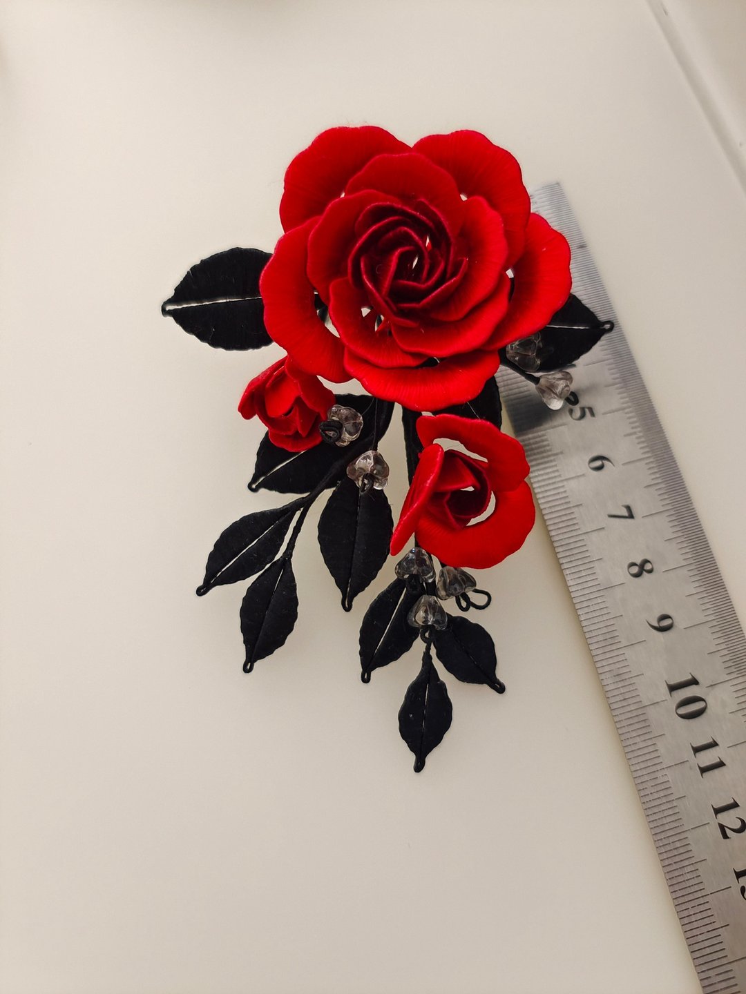 红玫瑰花发夹 发梳  胸针 缠花 春仔花 和服发饰 天然真丝 蚕丝 - 发饰 - 丝．绢 红色