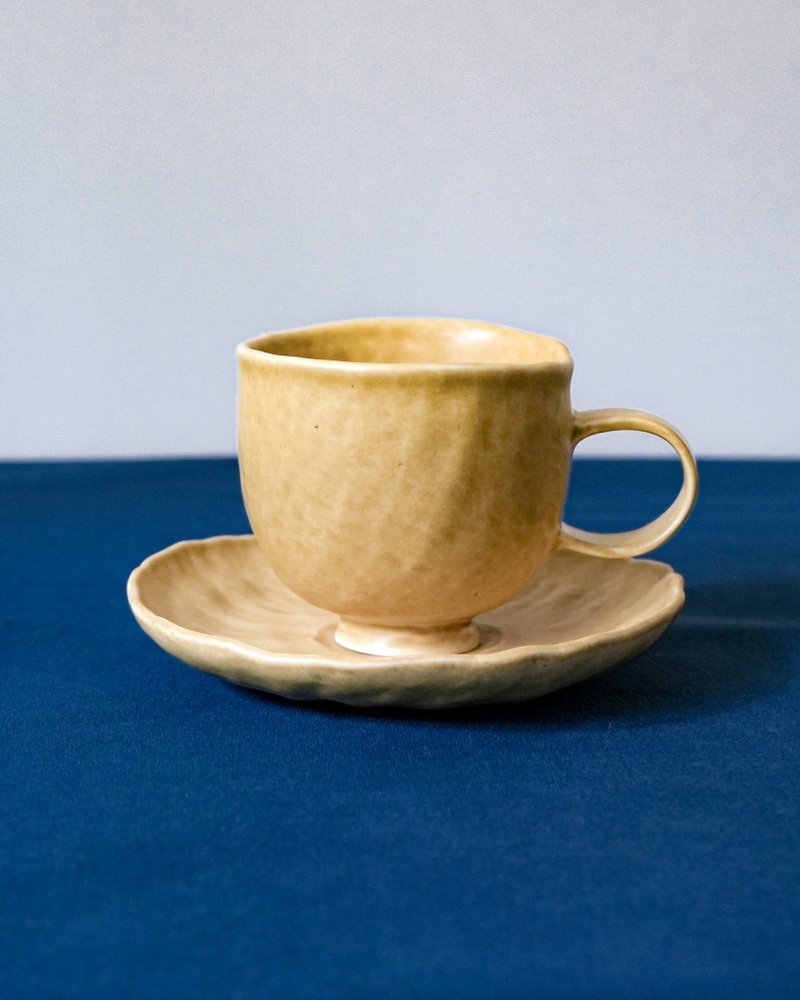 陶瓷 咖啡杯碟 茶杯碟 杯盘组 稻草 Espresso Cup and saucer - 盘子/餐盘/盘架 - 陶 黄色