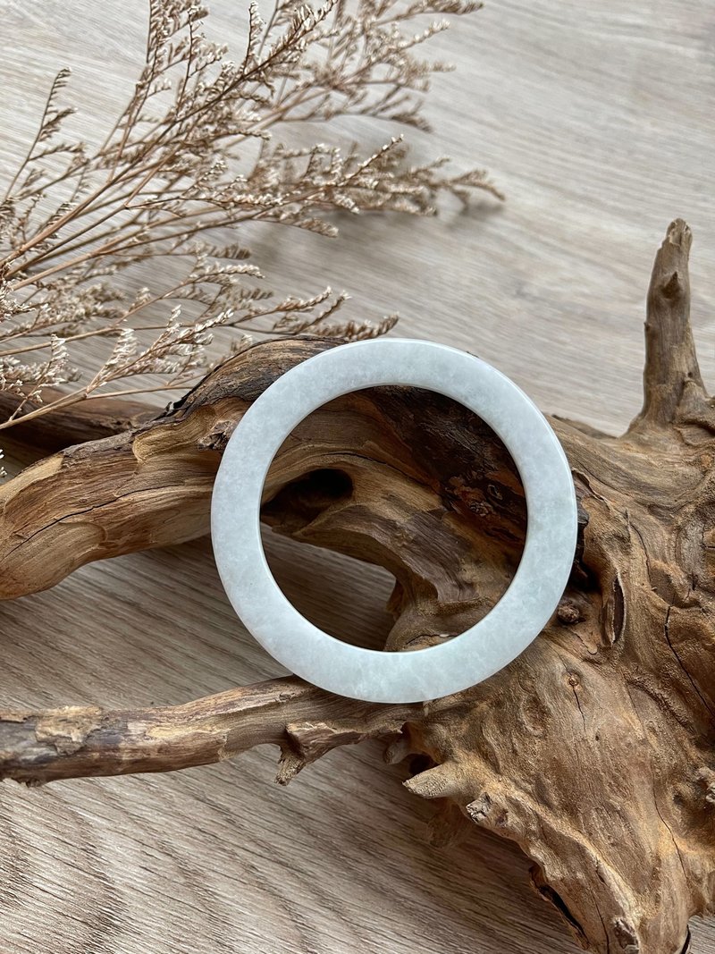 缅甸玉A货翡翠-冰糯牛奶底飘蓝翡翠镯子/玉镯/手镯/叮当镯 - 手链/手环 - 玉石 