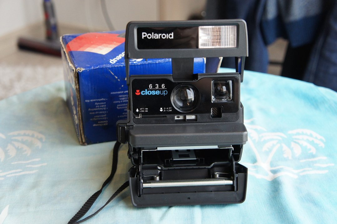 Polaroid 636 特写拍立得相机，原厂宝丽来，附原厂盒 - 相机 - 其他材质 