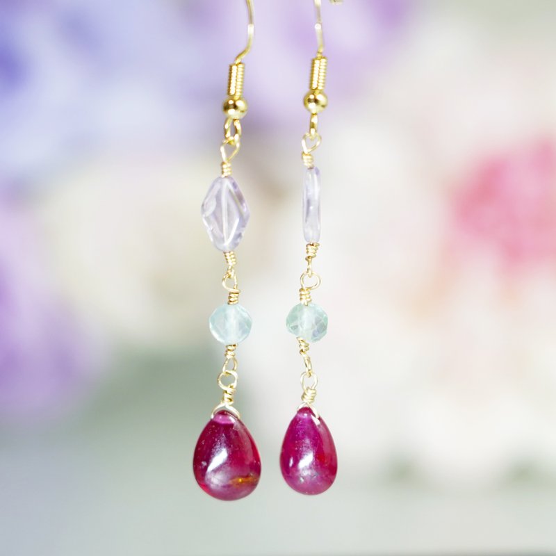 Ruby and fluorite hook earrings 14kgf/both ears - 耳环/耳夹 - 宝石 红色