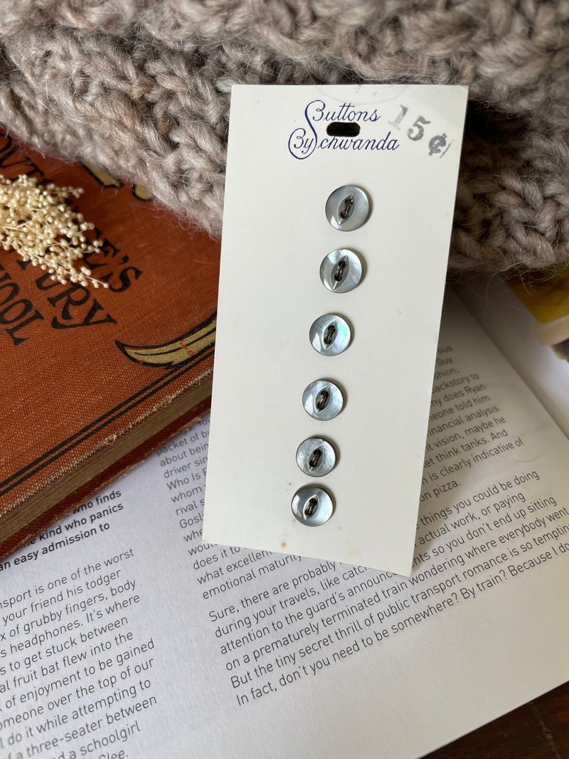 澳洲购入之老珍珠贝钮扣  W601 - 其他 - 其他金属 银色