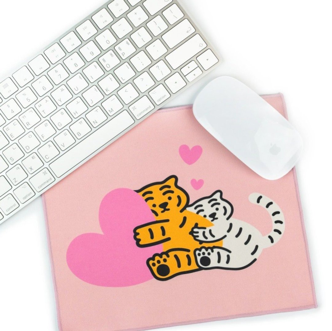 躺肥虎 爱心拥抱 鼠标垫 Hug tiger - 鼠标垫 - 其他材质 