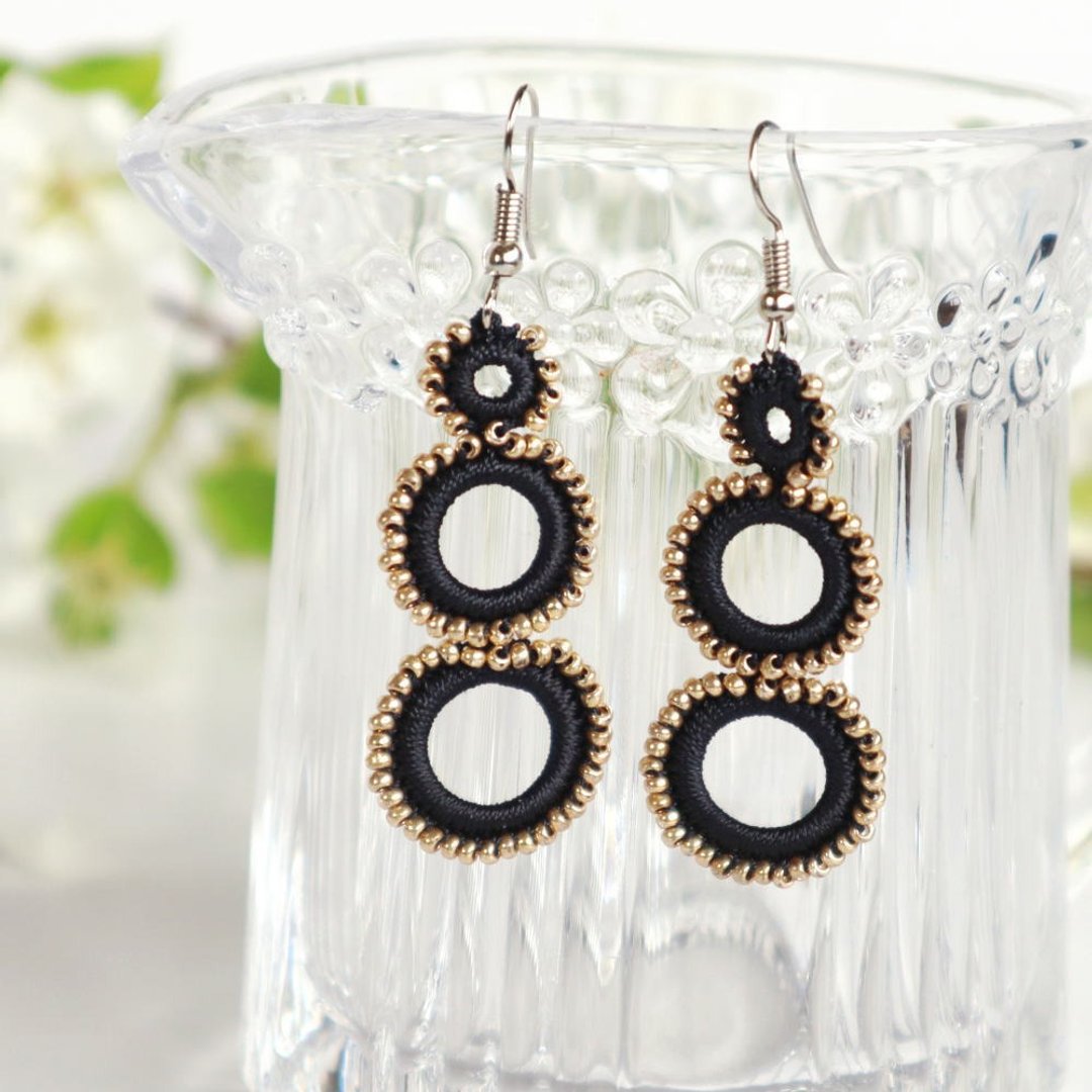 OYA crochet Earings  - RING - Black &Gold - 耳环/耳夹 - 绣线 黑色