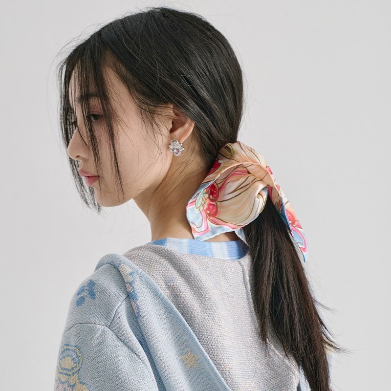 蓝色美少女插画图案方巾松紧发圈 - 发饰 - 其他材质 多色