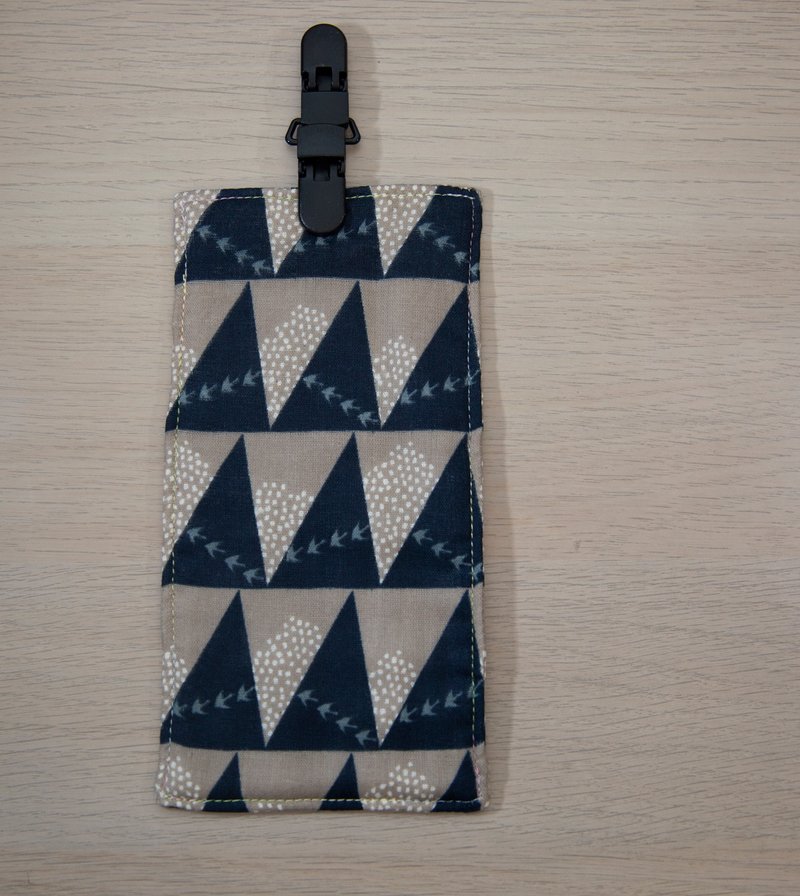 卡其飞鸟 手作手帕/幼儿园手帕夹/儿童手帕/口水巾 - 围嘴/口水巾 - 棉．麻 卡其色