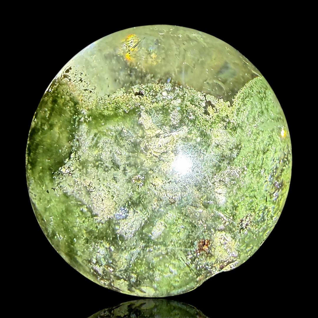 B09 双发财8 绿幽灵 彩虹光 聚宝盆 水晶球 39mm 绿泥共生 聚财转 - 摆饰 - 水晶 多色