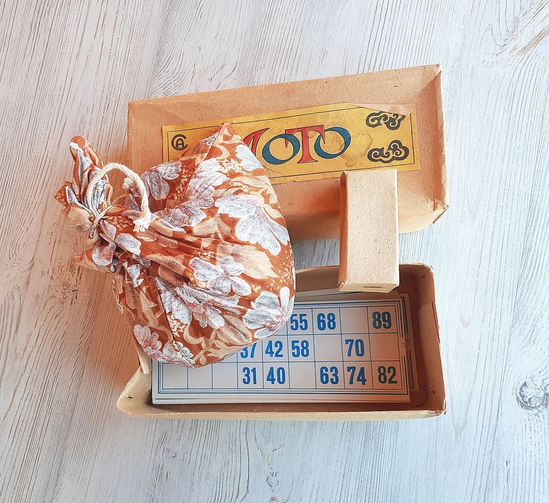 Russian Lotto game black carbolite barrels - 90 numbers Bingo Soviet game set - 桌游/玩具 - 其他材质 