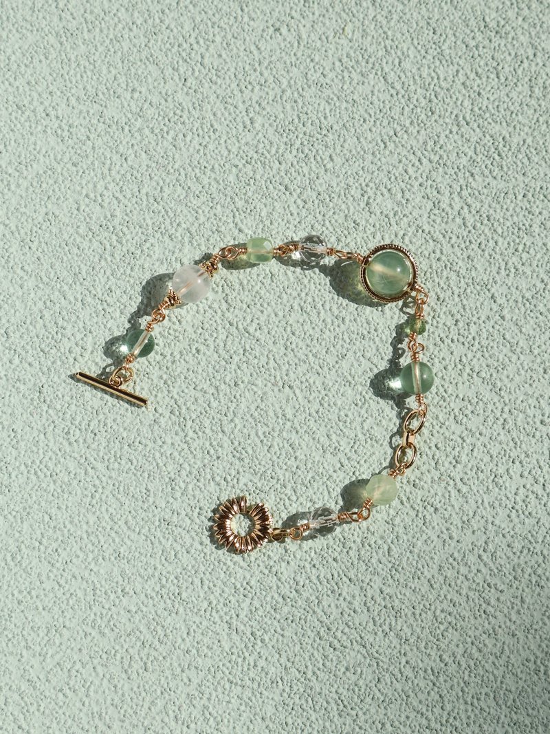 心平气荷。葡萄石 萤石 白幽灵 14K包金 水晶矿石设计手链 - 手链/手环 - 水晶 绿色