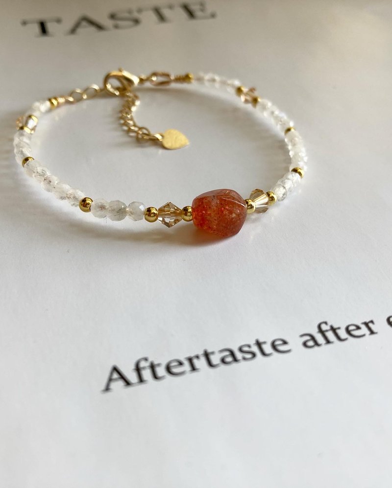 阿鲁沙配月光石女正能量充电器水晶手链 可加吊饰 - 手链/手环 - 水晶 