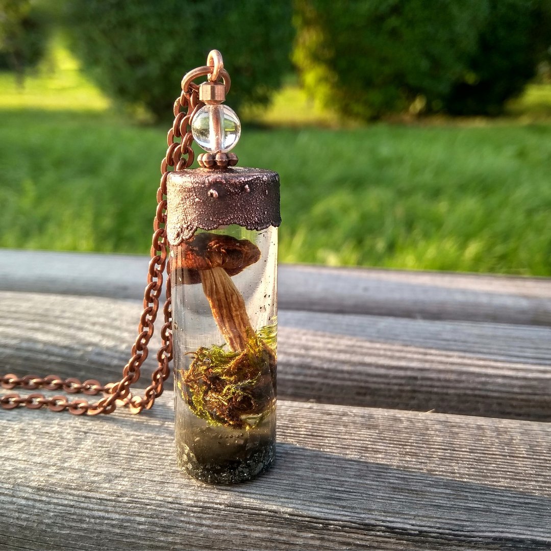 Mushroom necklace / Magic mushroom necklace electroformed / Cottagecore necklace - 项链 - 其他材质 咖啡色