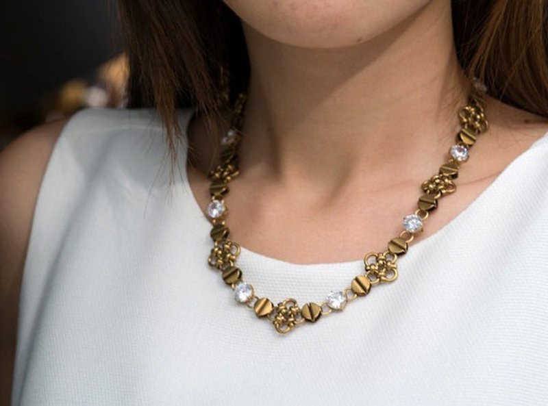 古典菱形结造型黄铜锆石项链 - 项链 - 宝石 白色