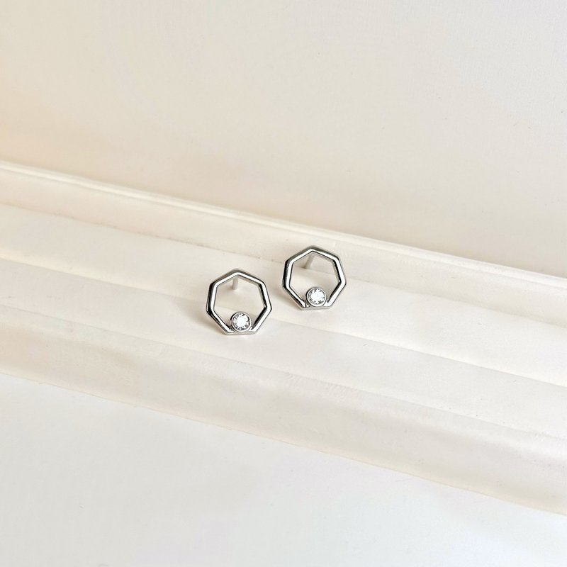 银色925纯银多边形耳环/925银 轻珠宝 针式耳环 白K金色 纯银耳环 - 耳环/耳夹 - 纯银 银色