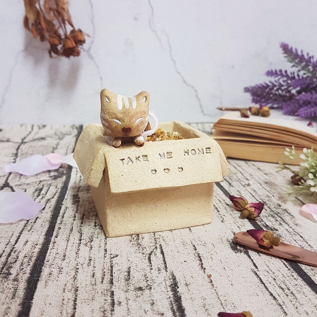 纸箱虎斑猫香氛蜡烛台/扩香 - 蜡烛/烛台 - 陶 咖啡色