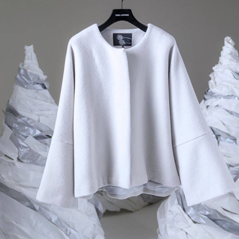 雾感柔云・极简隐襟圆领落肩外套 | 冬日必备 - 女装休闲/机能外套 - 其他材质 黑色