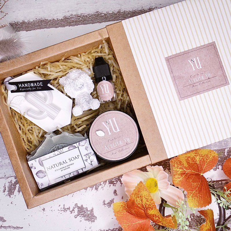 限量-文青一下 卡其香氛礼盒 手工皂 仙人掌扩香石 大豆蜡烛 - 香薰/精油/线香 - 其他材质 卡其色