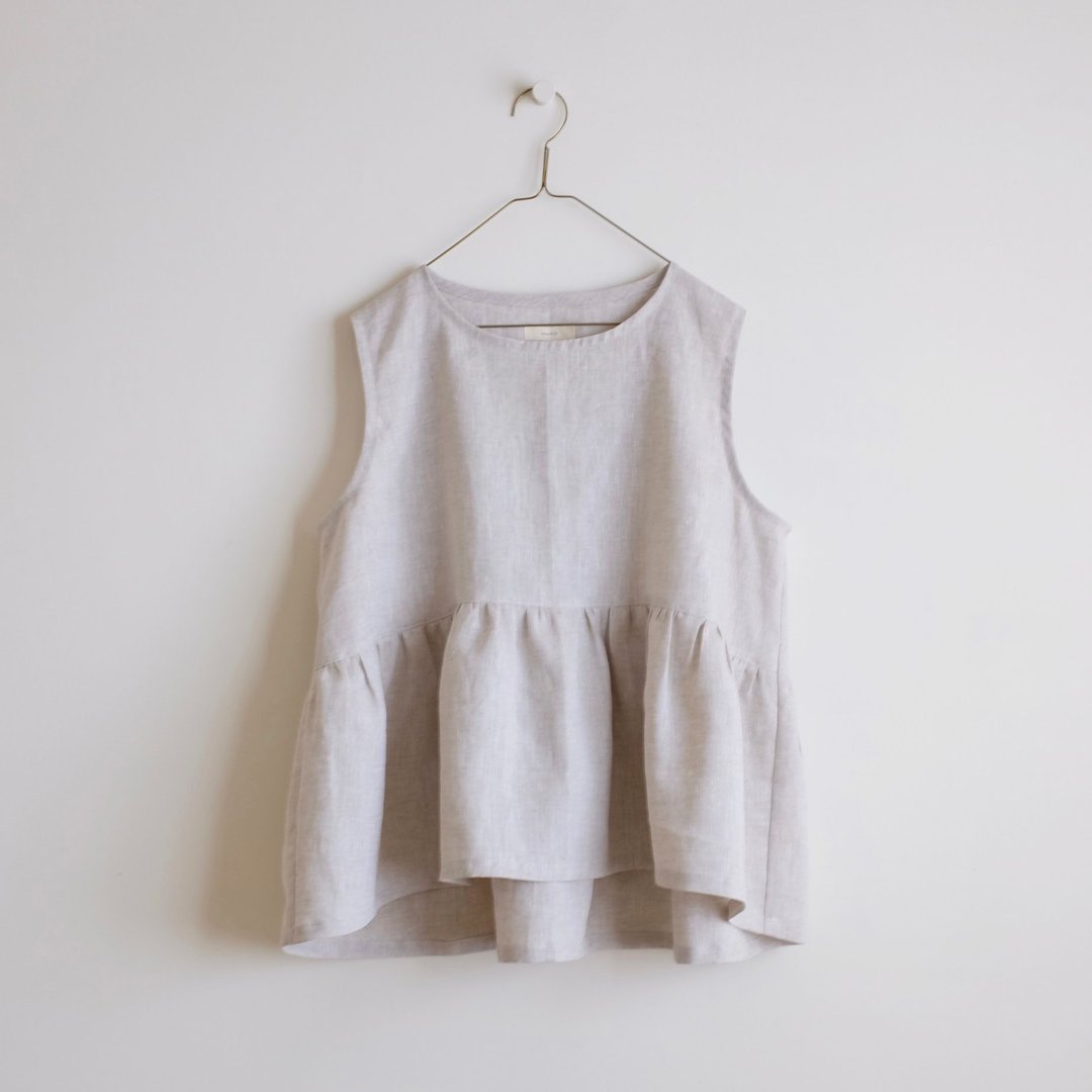 日常手作服 米灰色抓皱宽松背心 亚麻 - 女装背心 - 棉．麻 卡其色